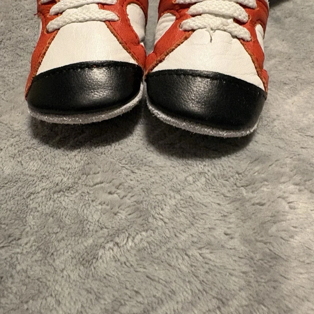 Shoo Shoos Baby Shoes Black Red and White Size Small 0-6 Months New with Tags